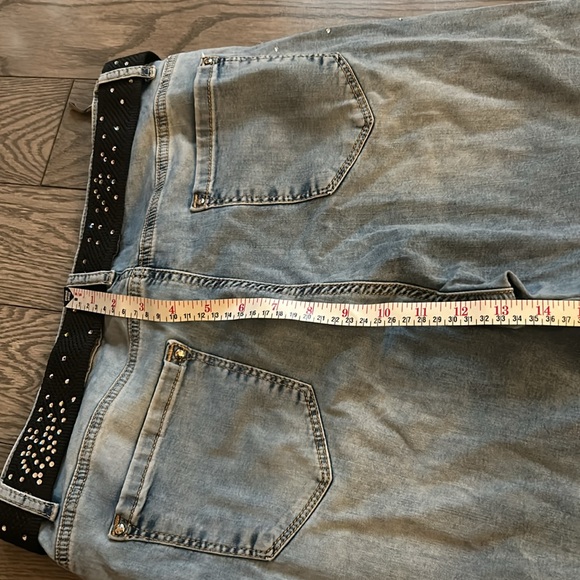 Beautiful jeans by Lucky Lady🍀🍀🍀 - Picture 12 of 16